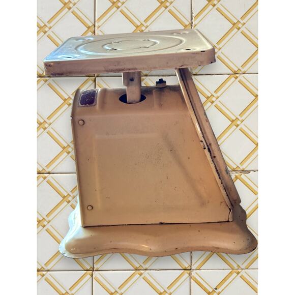 Vintage American Family Scale Cream 25 Lb Kitchen Scale – Farmhouse Decor - Picture 6 of 8